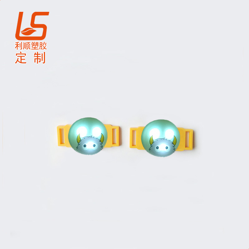 ����PVCܛ�zLED�l(f��)��Ь����